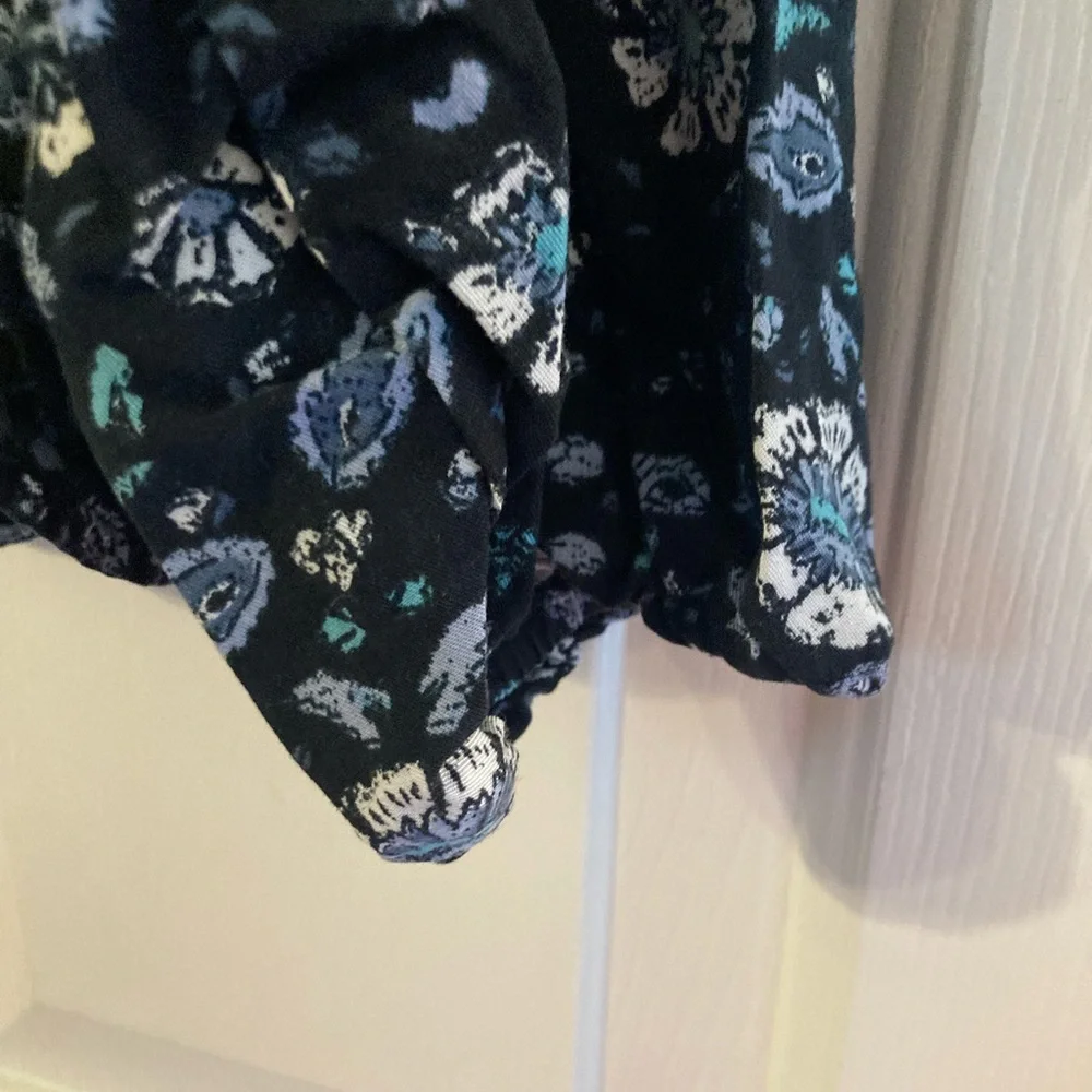 Lucky Brand Floral Blouse - Picture 5 of 10